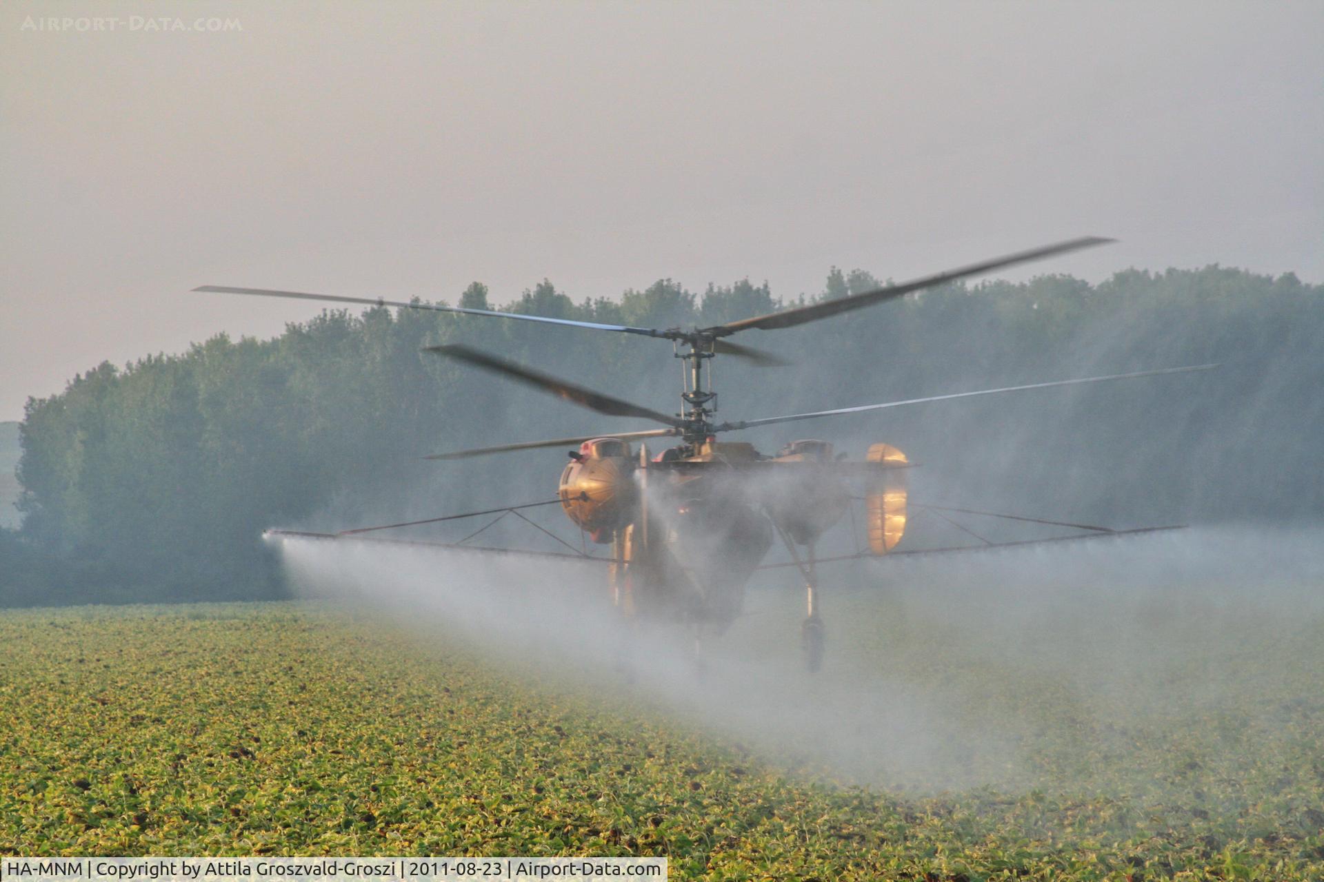 HA-MNM, 1975 Kamov Ka-26 Hoodlum C/N 7505204, In the air space of Balatonfüzfö while spraying
