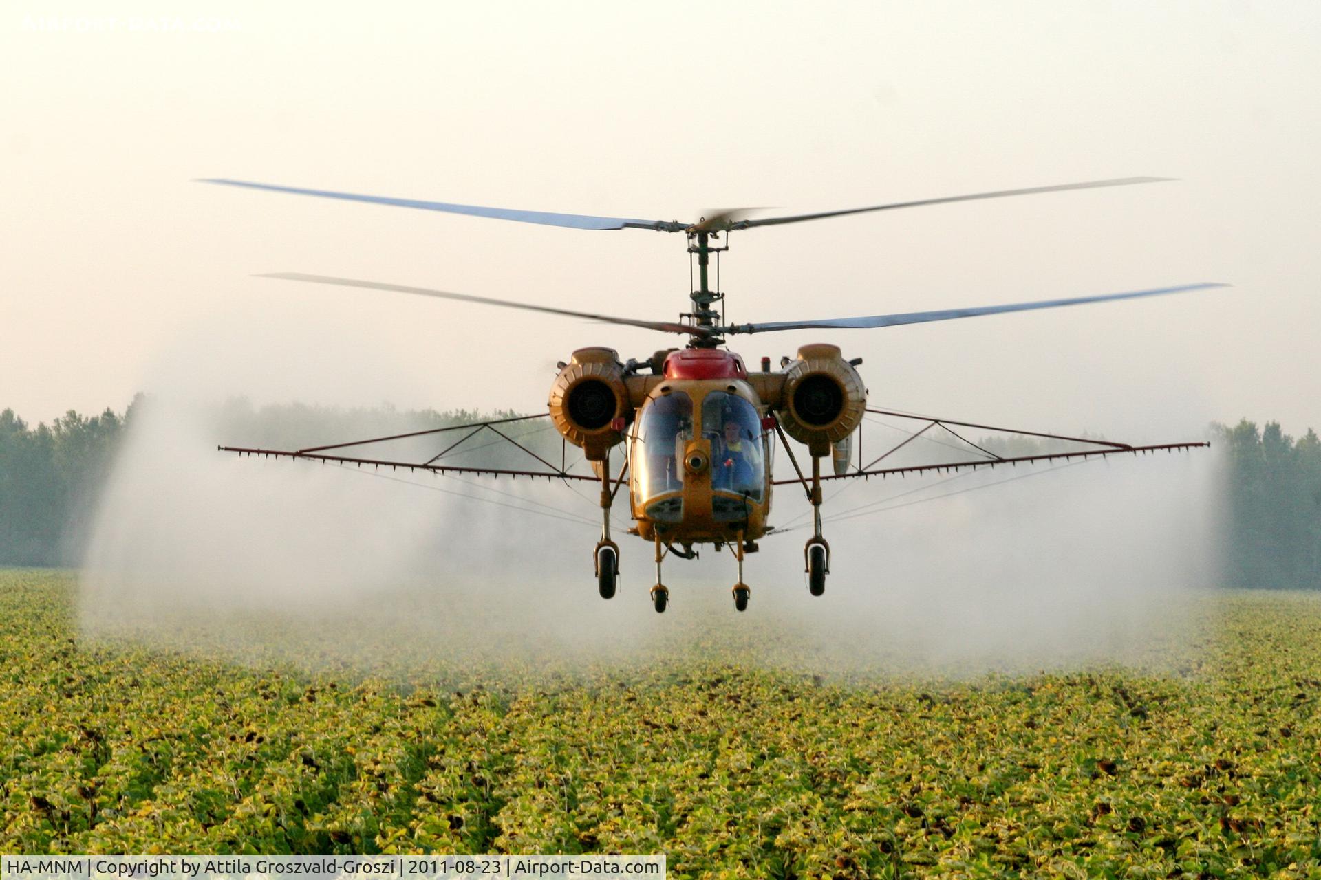 HA-MNM, 1975 Kamov Ka-26 Hoodlum C/N 7505204, In the air space of Balatonfüzfö while spraying