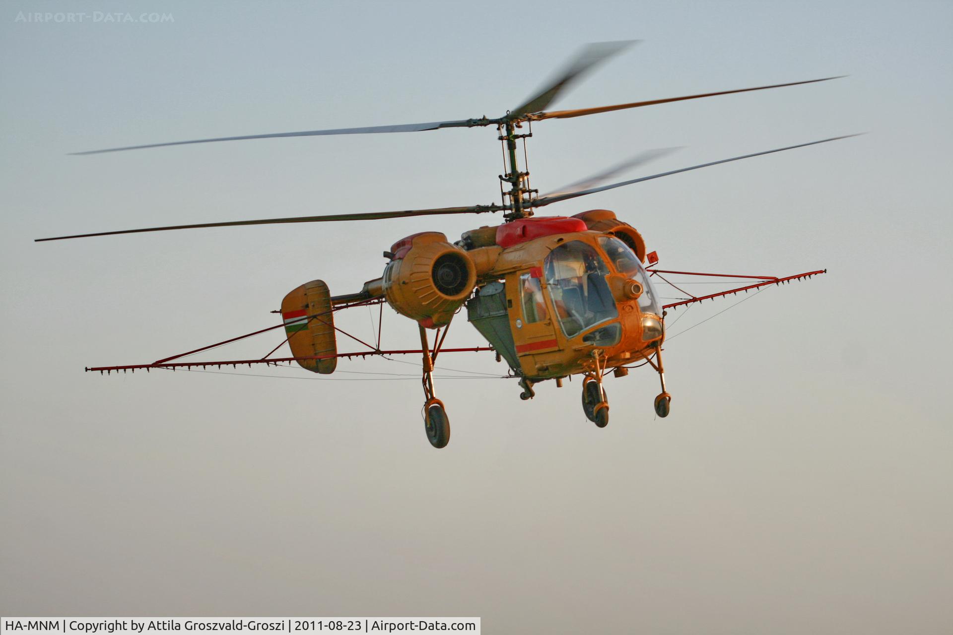 HA-MNM, 1975 Kamov Ka-26 Hoodlum C/N 7505204, In the air space of Balatonfüzfö while spraying