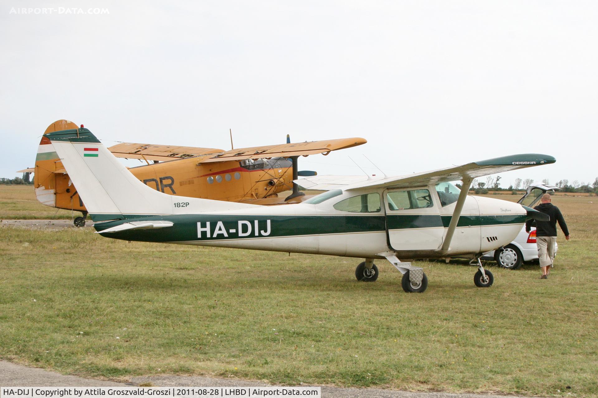 HA-DIJ, 1973 Cessna 182P Skylane C/N 182-61650, LHBD - Börgönd Airport, Hungary