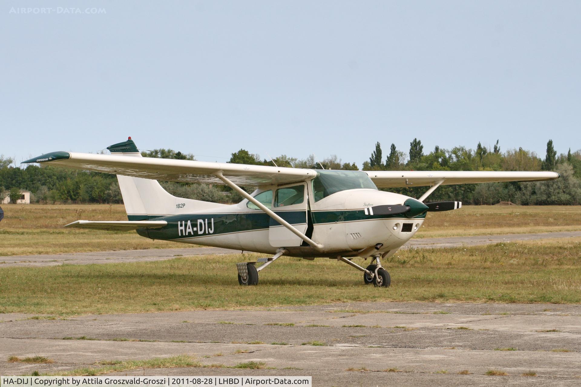 HA-DIJ, 1973 Cessna 182P Skylane C/N 182-61650, LHBD - Börgönd Airport, Hungary
