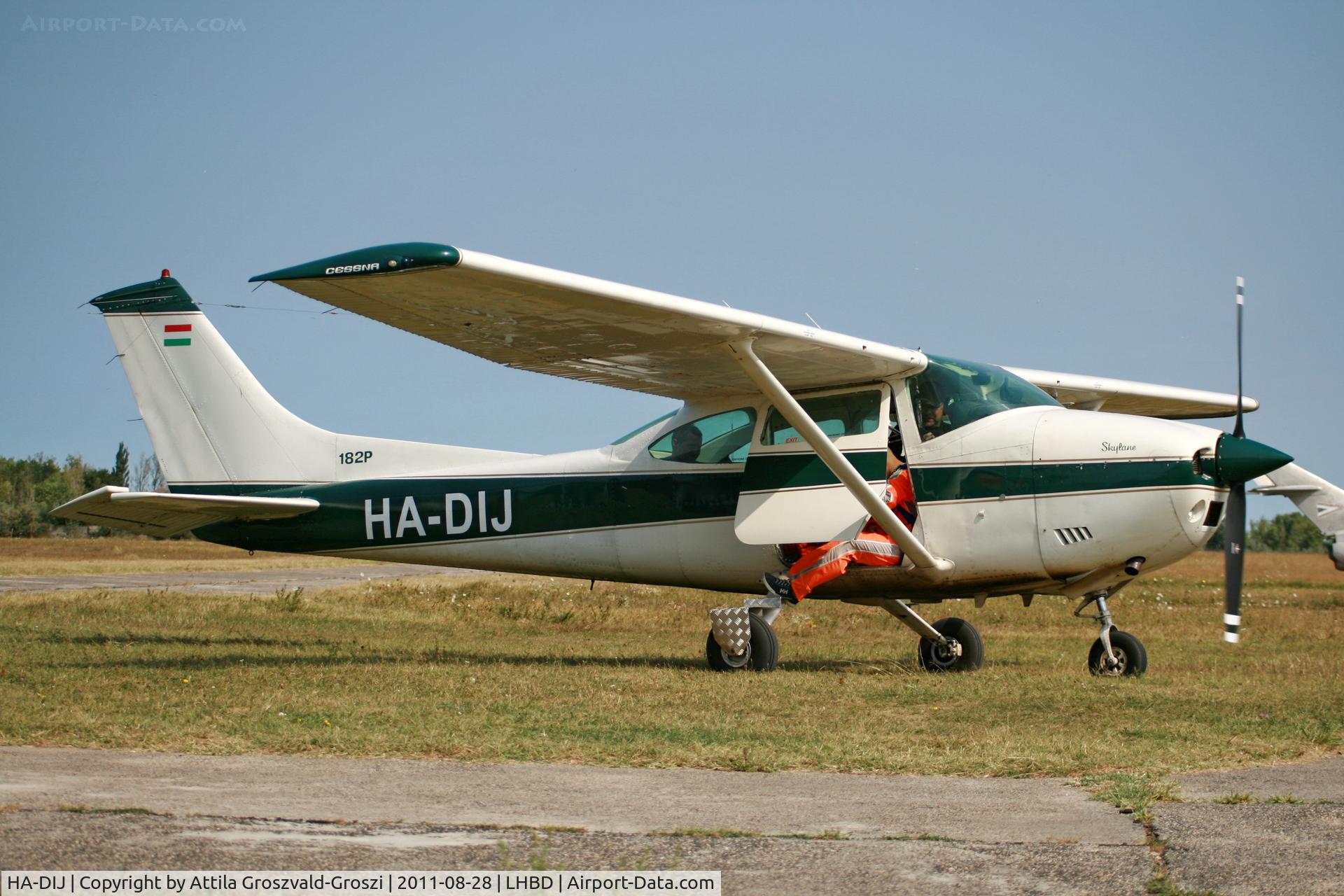 HA-DIJ, 1973 Cessna 182P Skylane C/N 182-61650, LHBD - Börgönd Airport, Hungary