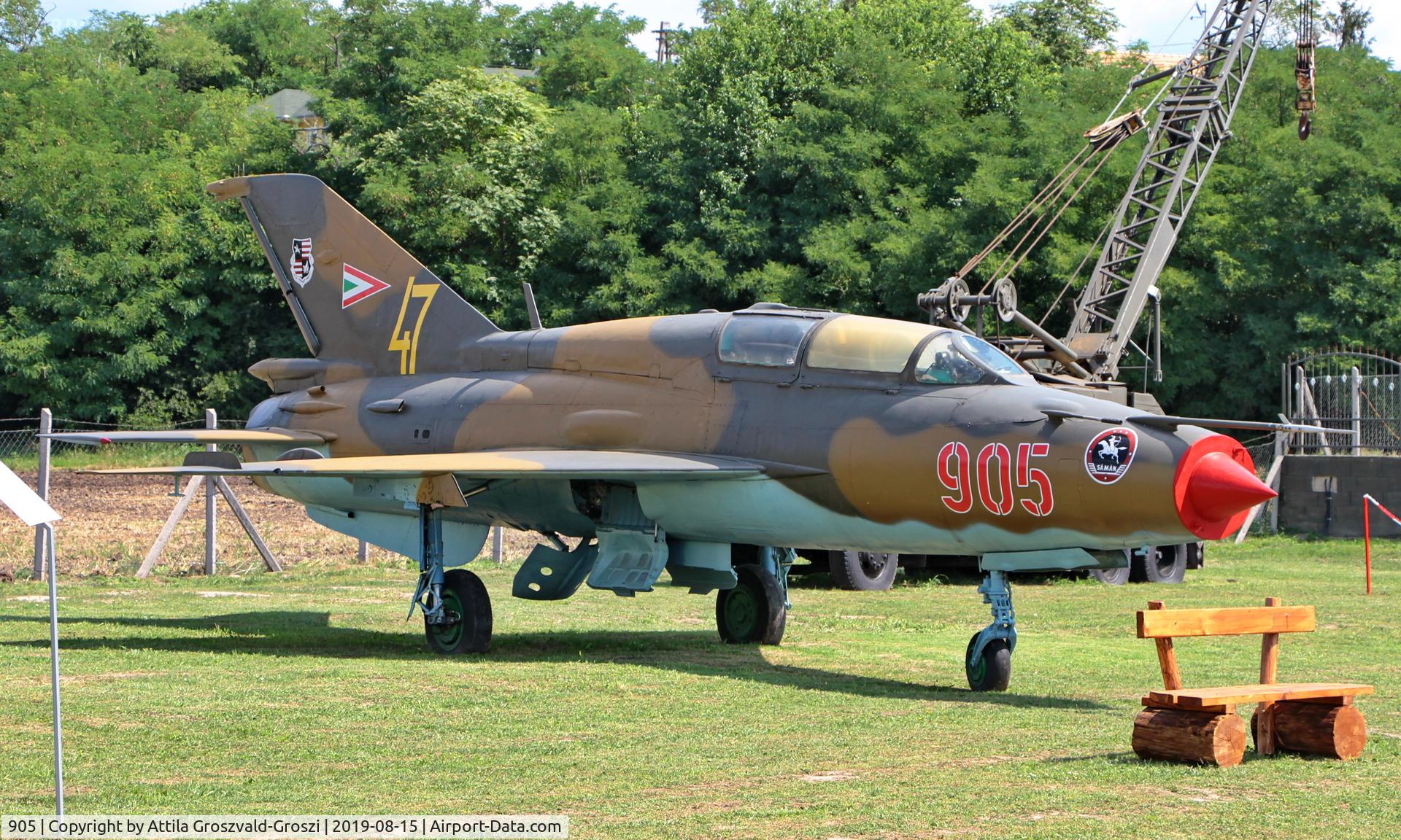 905, Mikoyan-Gurevich MiG-21UM C/N 516999505, Komo-Sky 51 Base, Dunavarsány, Hungary