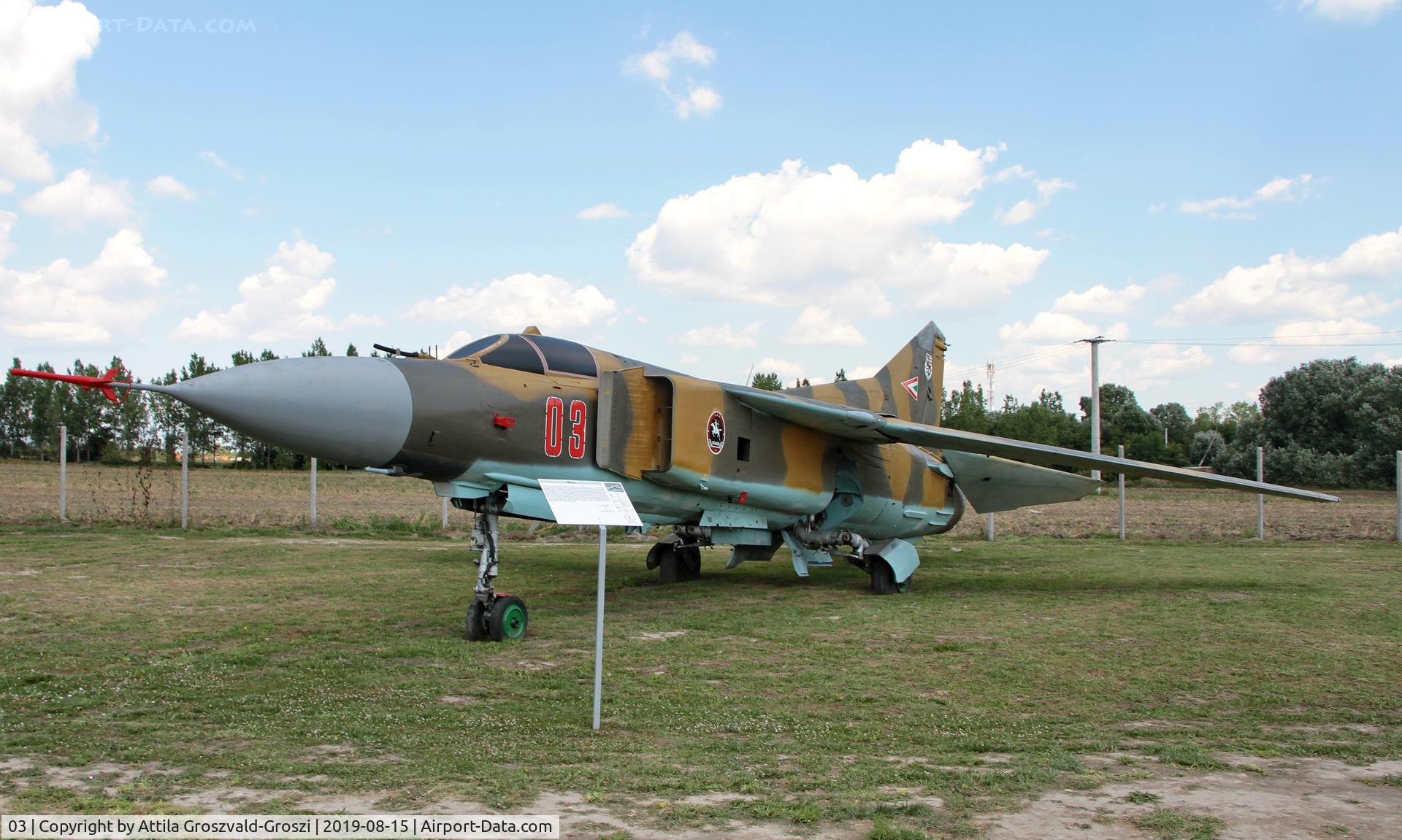03, 1979 Mikoyan-Gurevich MiG-23MF C/N 0390217154, Komo-Sky 51 Base, Dunavarsány, Hungary