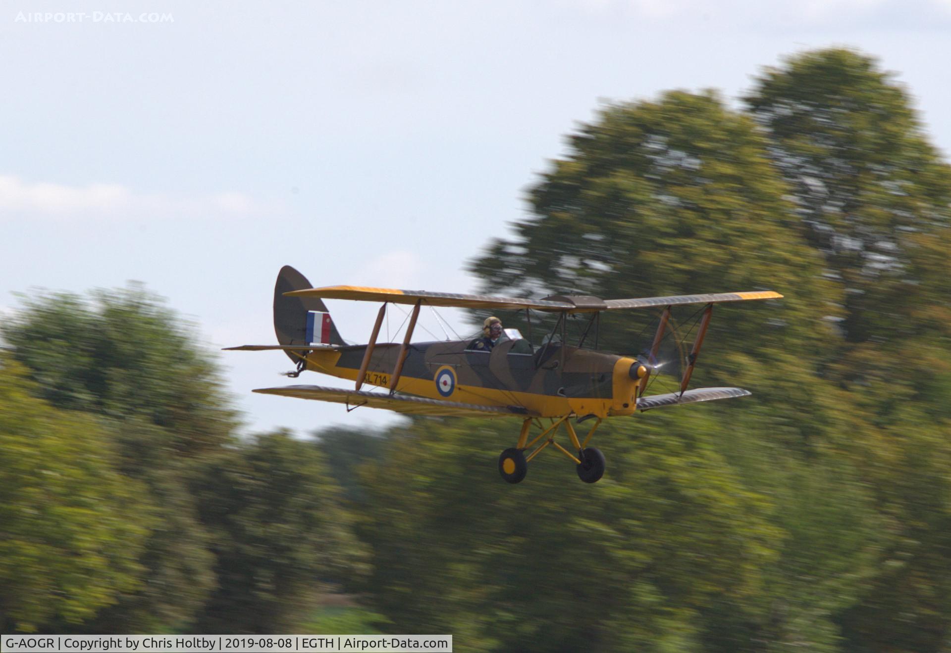 G-AOGR, 1942 De Havilland DH-82A Tiger Moth II C/N 84566, Flying in to land for the 'Gathering of Moths' day 2019 at Old Warden