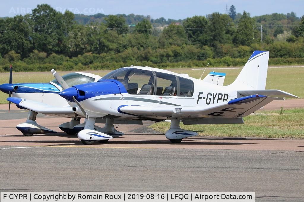 F-GYPR, Robin DR-400-160 Chevalier C/N 2532, Parked