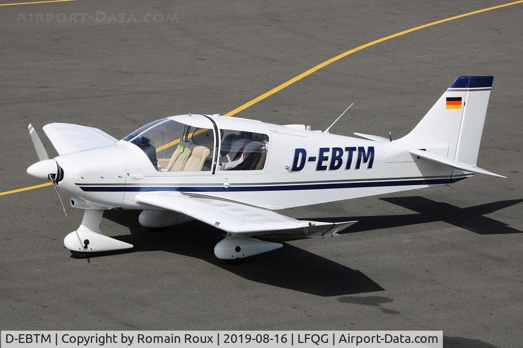 D-EBTM, Robin DR-400-180 Regent Regent C/N 1038, Parked