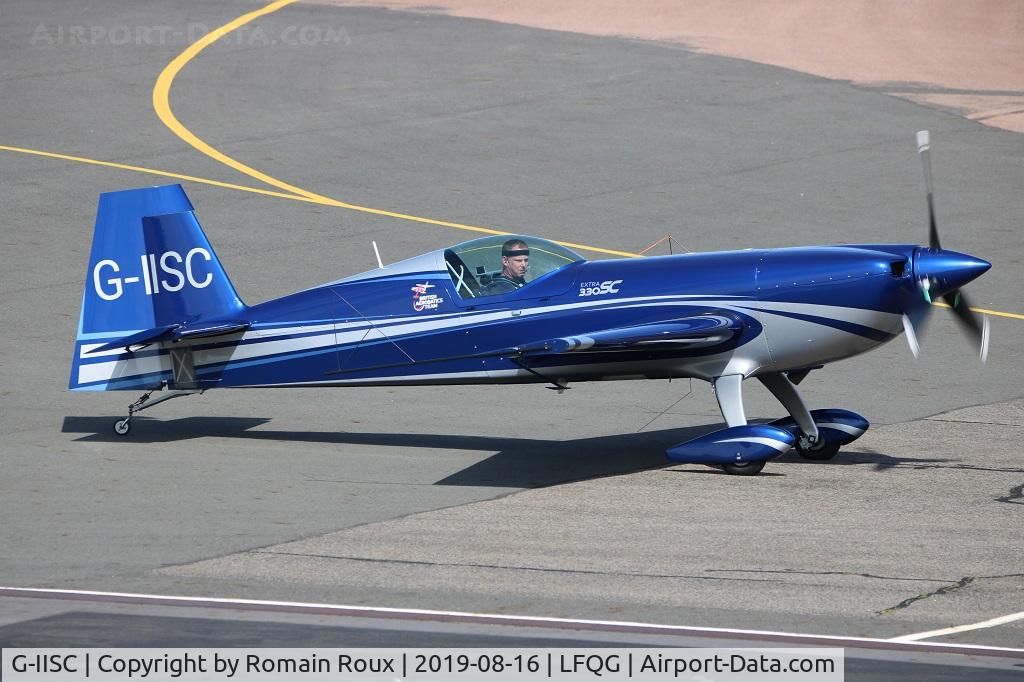 G-IISC, 2015 Extra EA-300SC C/N SC058, Taxiing