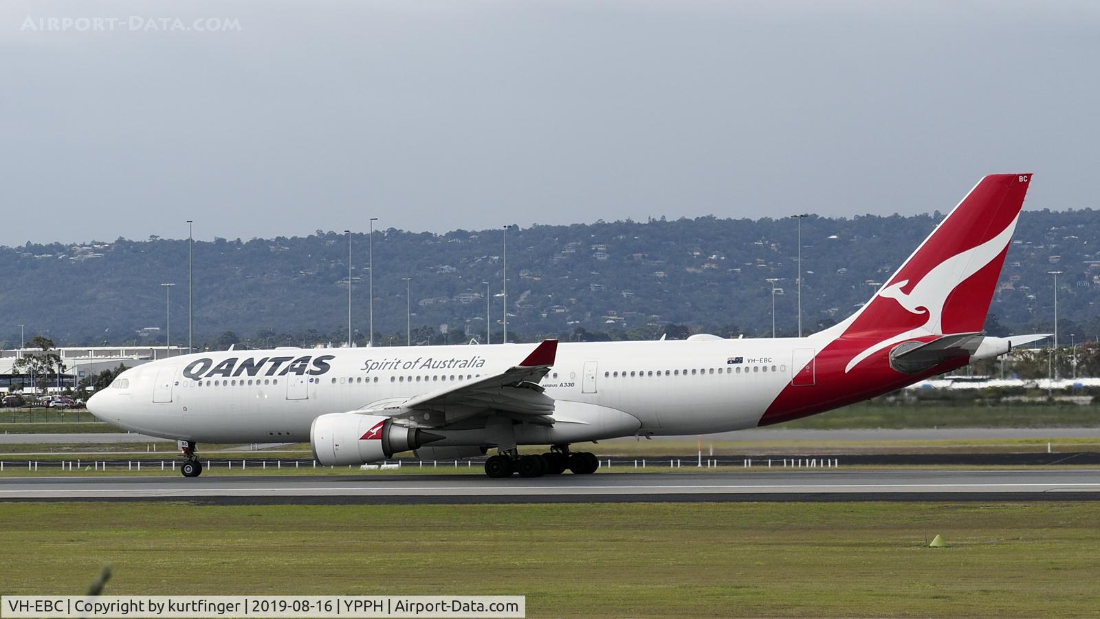 VH-EBC, 2003 Airbus A330-201 C/N 0506, Airbus A330-202. Qantas VH-EBC Rwy 03 YPPH, heading for Singapore 160819.