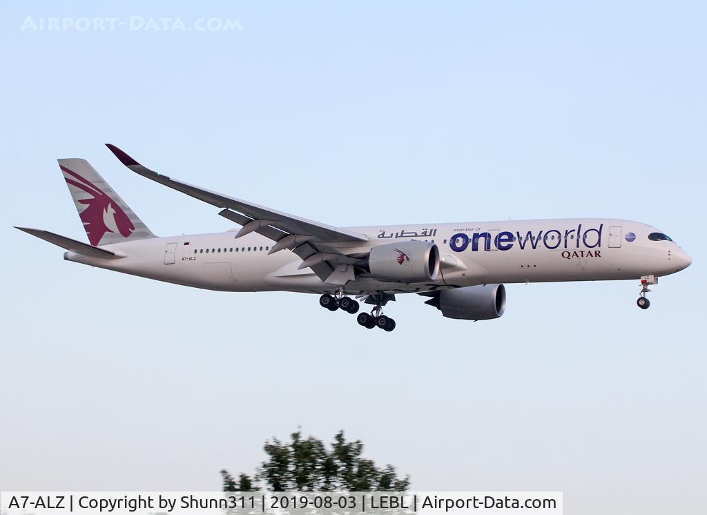 A7-ALZ, 2018 Airbus A350-941 C/N 143, Landing rwy 25R with One World c/s