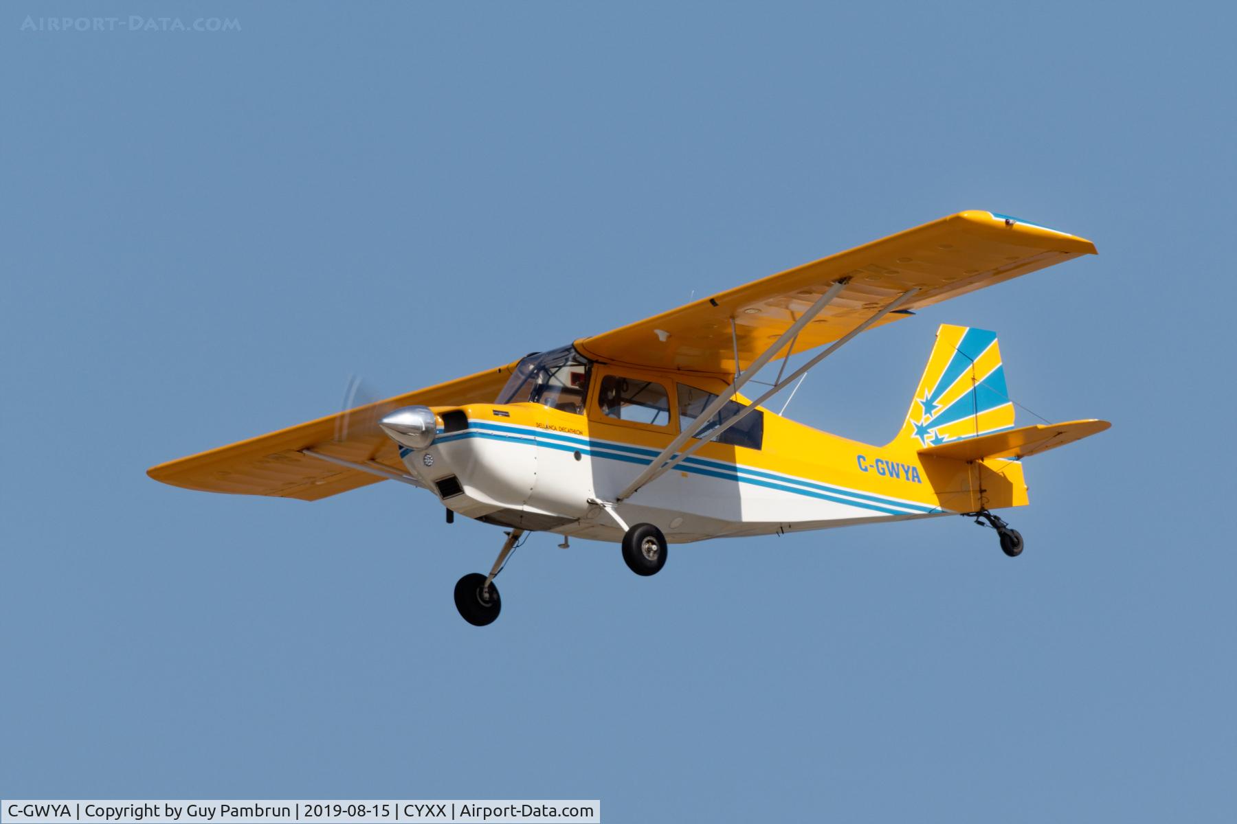 C-GWYA, 1975 Bellanca 8KCAB Decathlon C/N 206-75, Landing