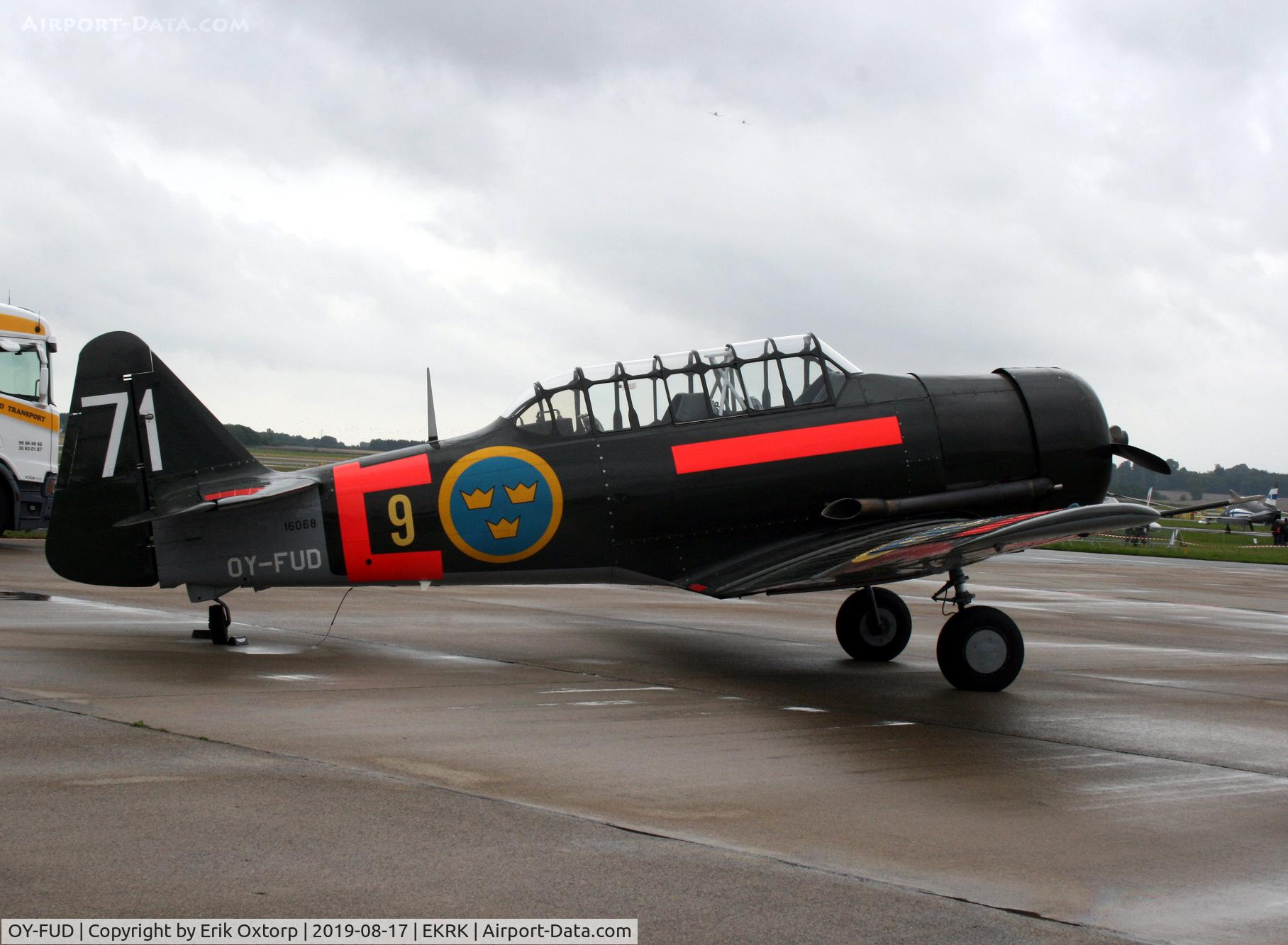 OY-FUD, 1942 Noorduyn AT-16 Harvard IIB C/N 14-486, Roskilde Air Show