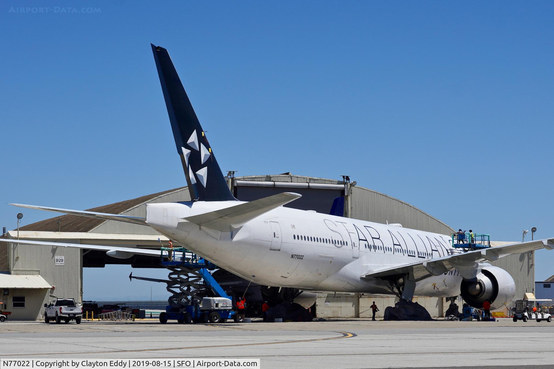 N77022, 2010 Boeing 777-224 C/N 39777, SFO 2019.