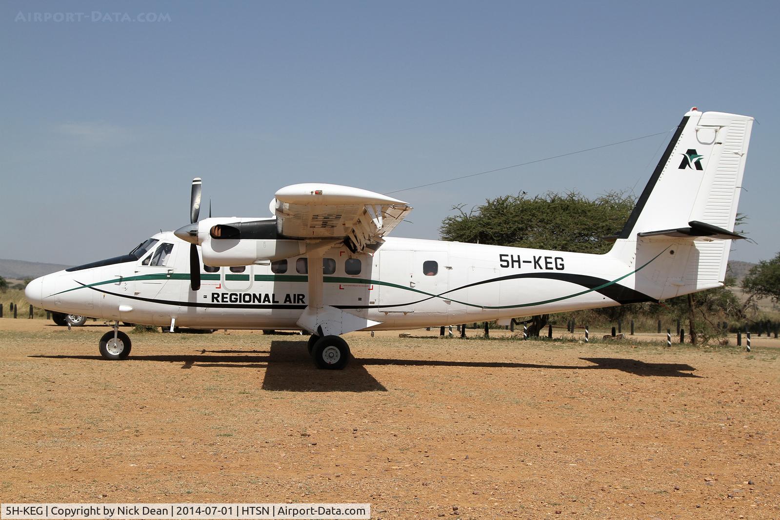 5H-KEG, 1982 De Havilland Canada DHC-6-300 Twin Otter C/N 799, Seronera
