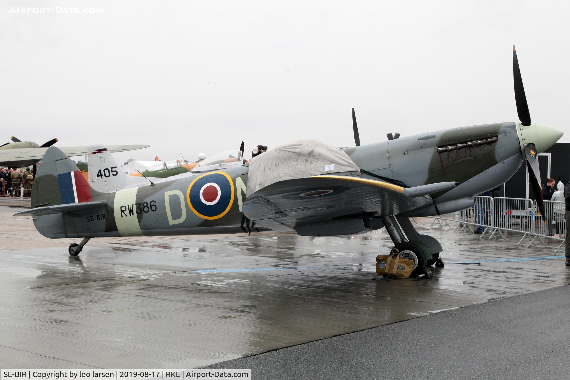 SE-BIR, 1945 Supermarine 361 Spitfire LF.XVIe C/N CBAF.IX.4644, Roskilde Air Show 17.8.2019