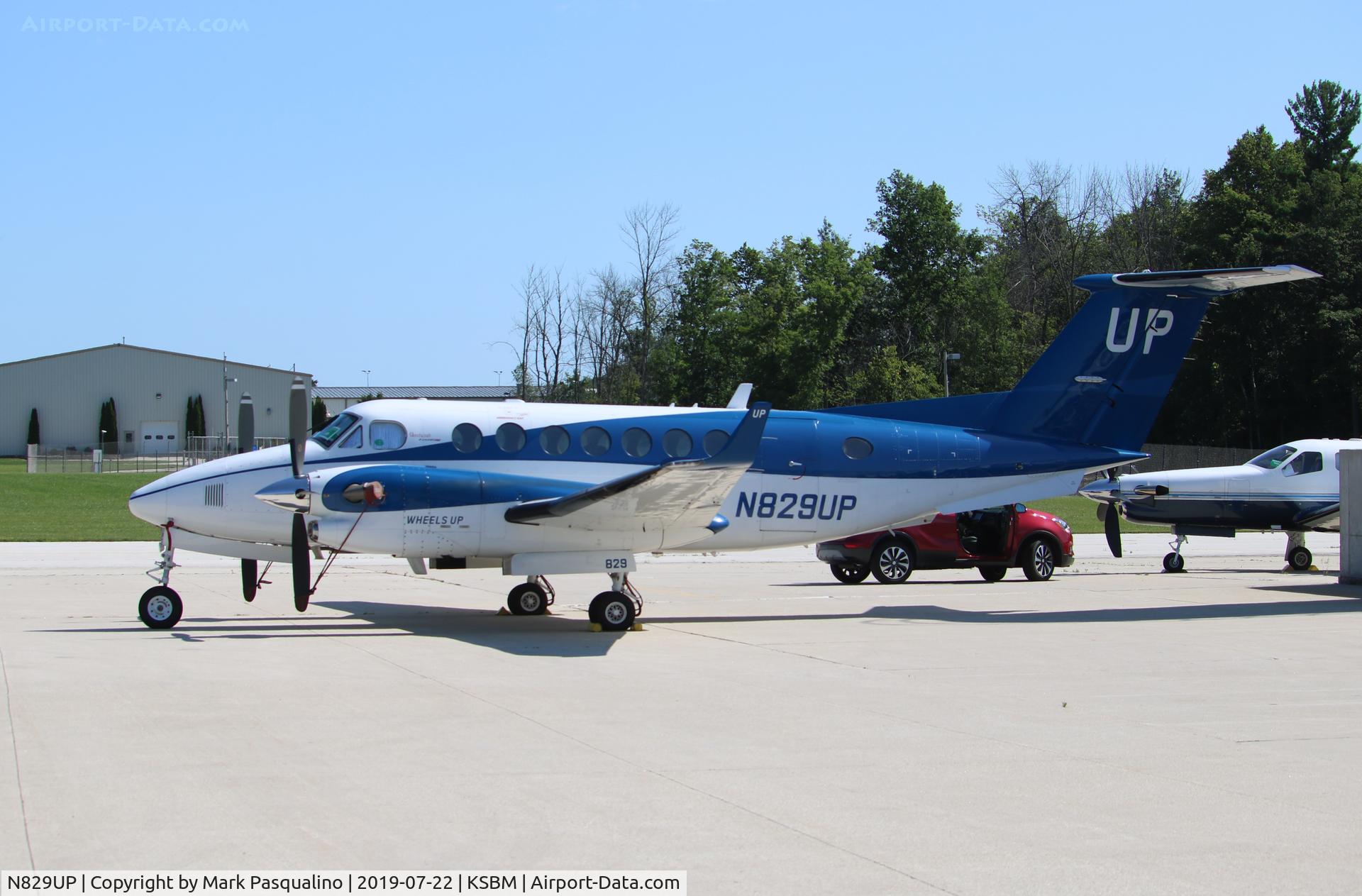 N829UP, 2014 Beechcraft B350i King Air C/N FL-933, Beech B350i
