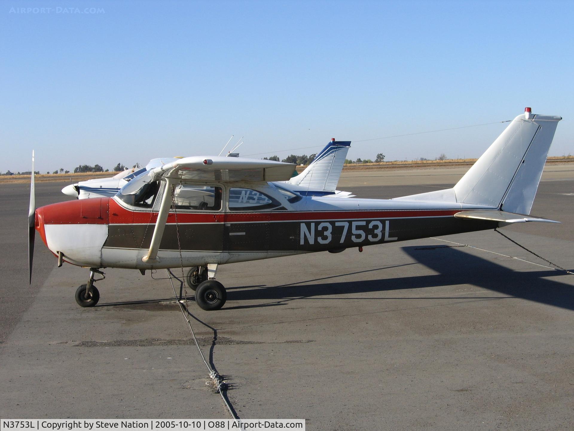N3753L, 1965 Cessna 172G C/N 17253922, 1965 Cessna 172G at Rio Vista, CA