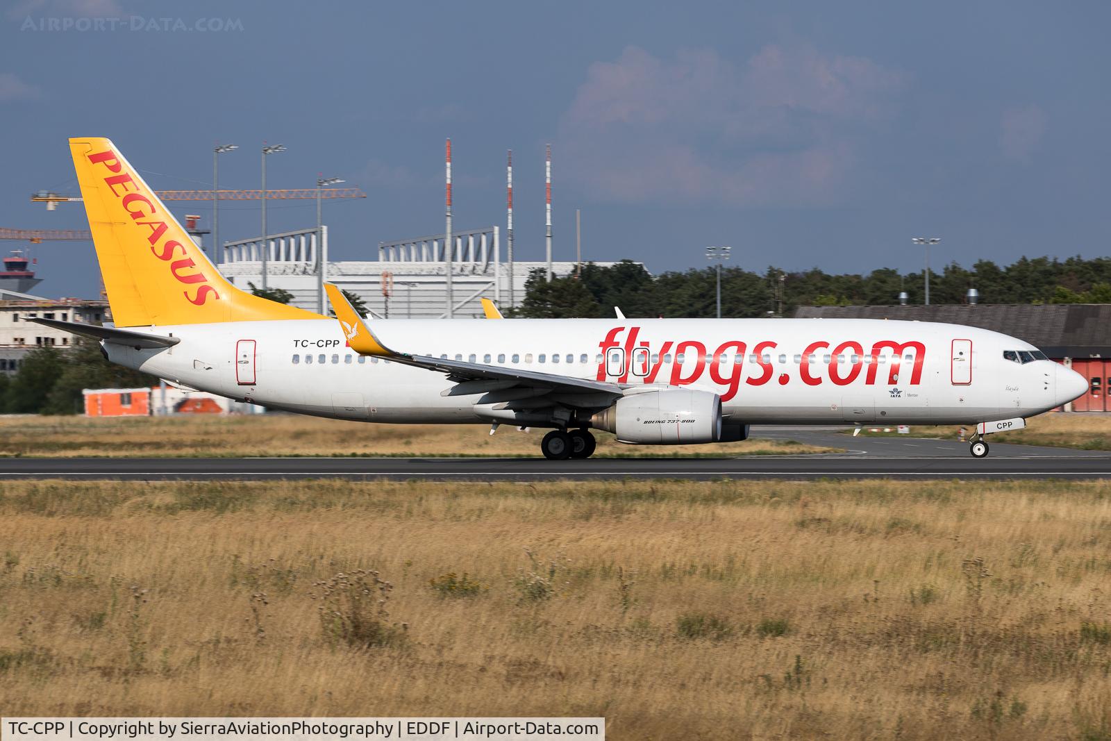 TC-CPP, 2002 Boeing 737-804 C/N 32903, Charter
