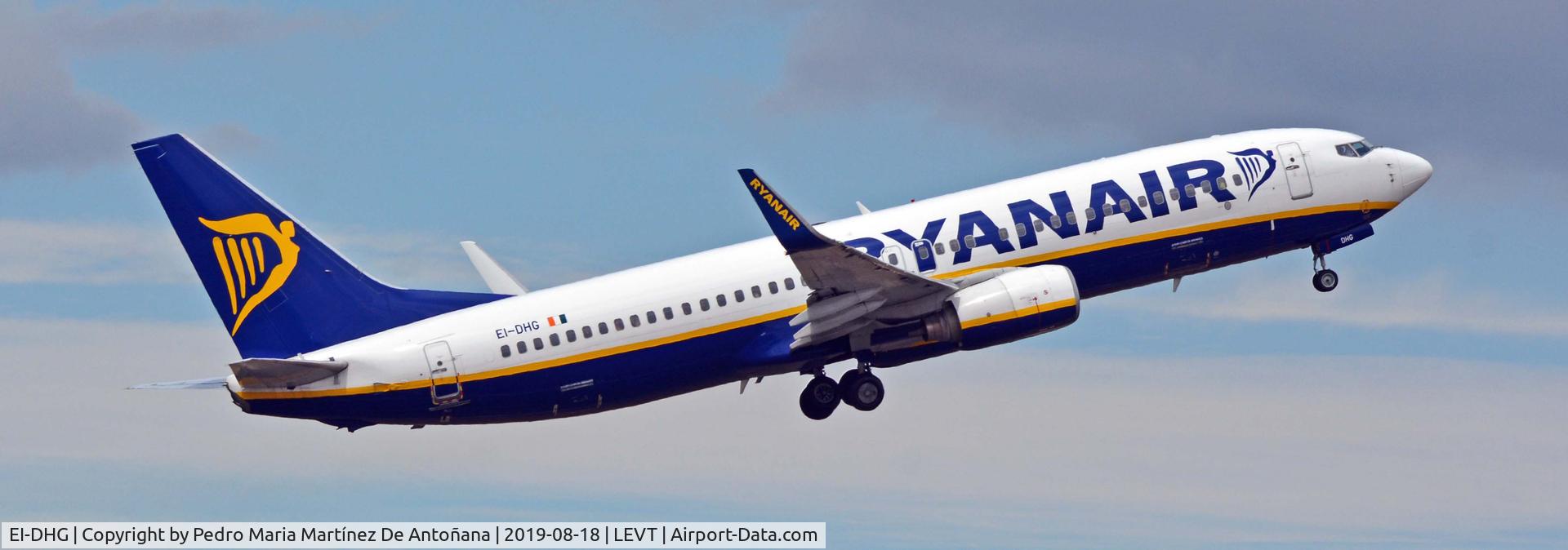EI-DHG, 2005 Boeing 737-8AS C/N 33576, Aeropuerto de Foronda - Vitoria-Gasteiz - Euskadi - España