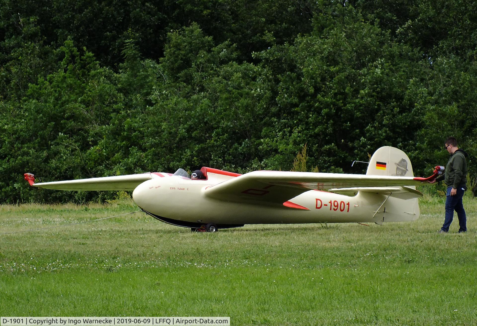 D-1901, 1963 DFS 108-53 Habicht E Replica C/N 1, Jacobs DFS 108-53 Habicht E replica at the meeting aerien 2019, La-Ferte-Alais