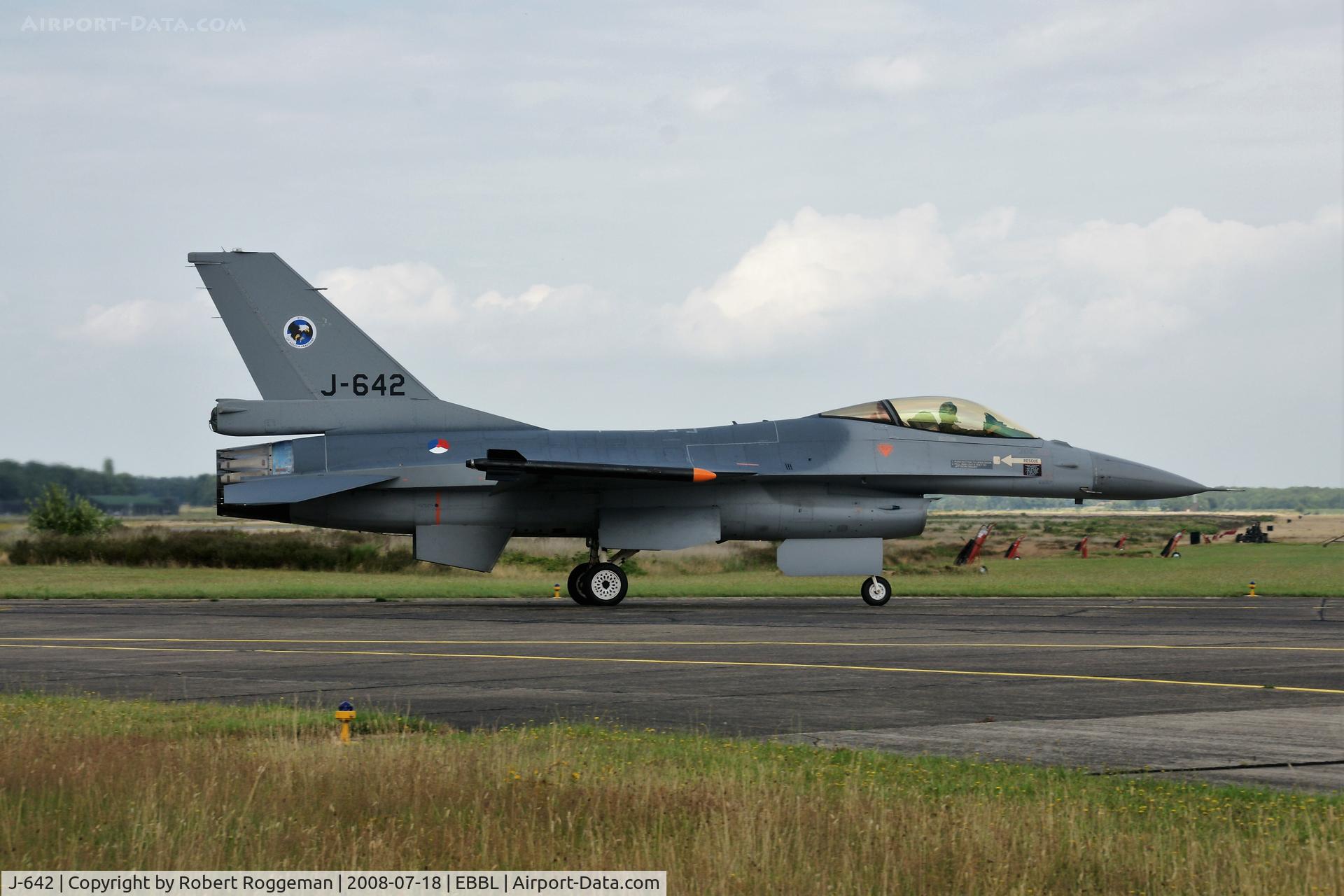 J-642, Fokker F-16AM Fighting Falcon C/N 6D-74, OPEN DAY.311 SQD.