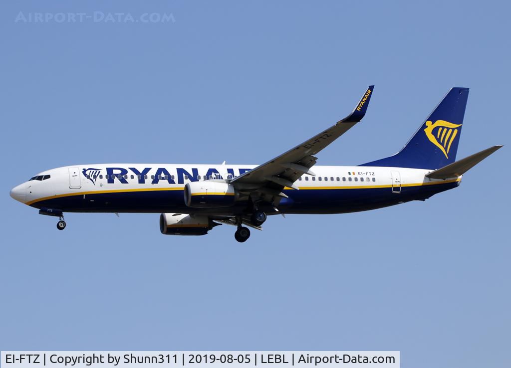 EI-FTZ, 2017 Boeing 737-8AS C/N 44773, Landing rwy 25R