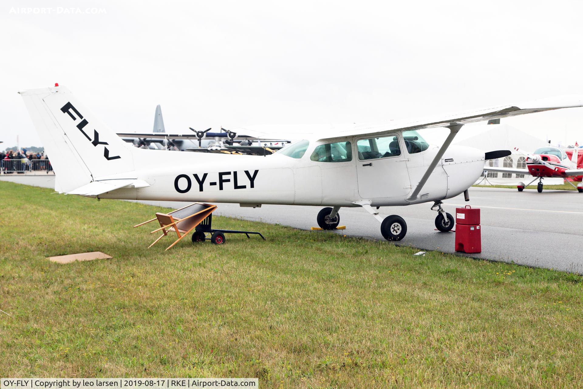 OY-FLY, 1982 Cessna 172P Skyhawk C/N 1727597, Roskilde Air Show 17.8.2019