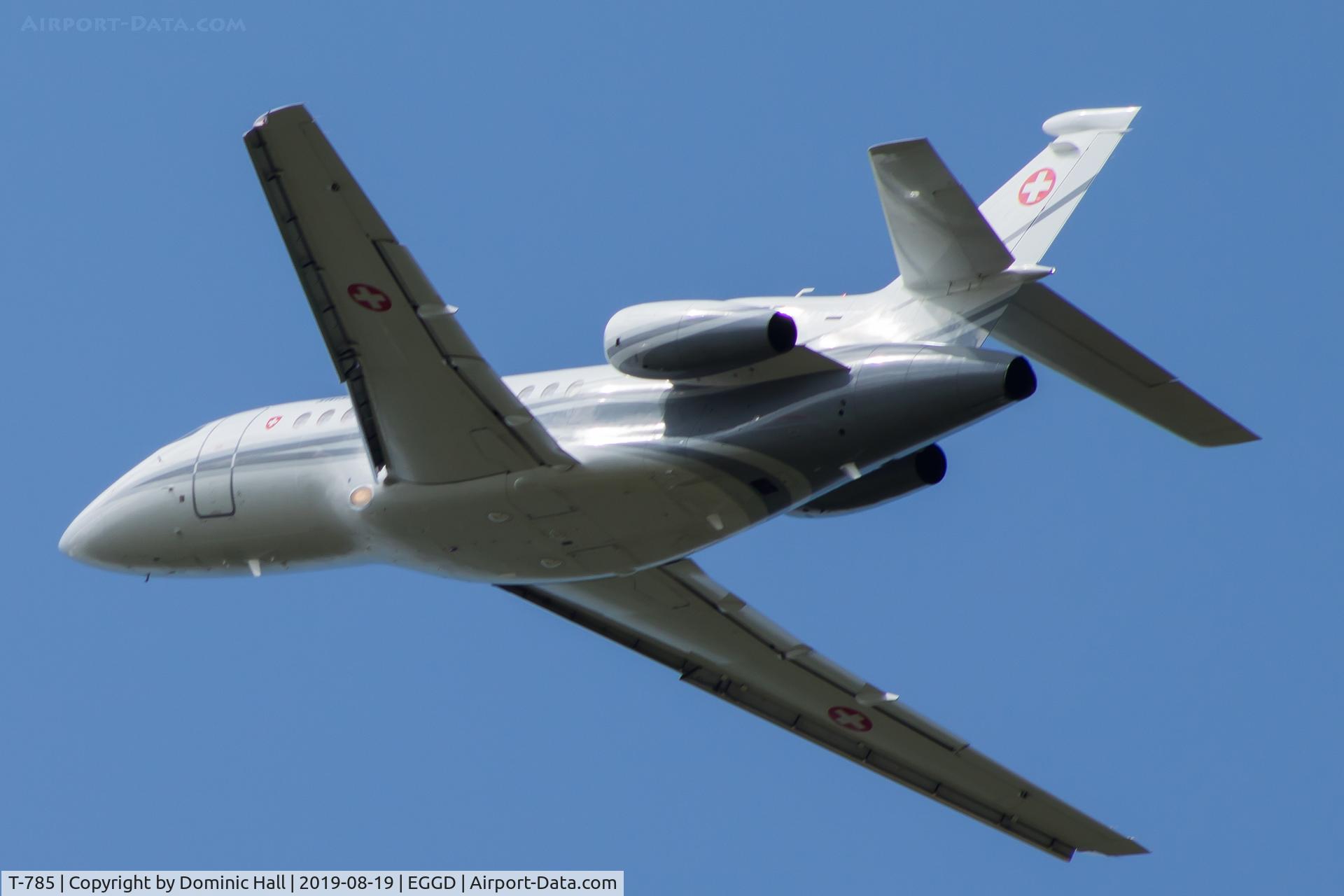 T-785, 2007 Dassault Falcon 900EX EASy II C/N 195, Departing RWY 27