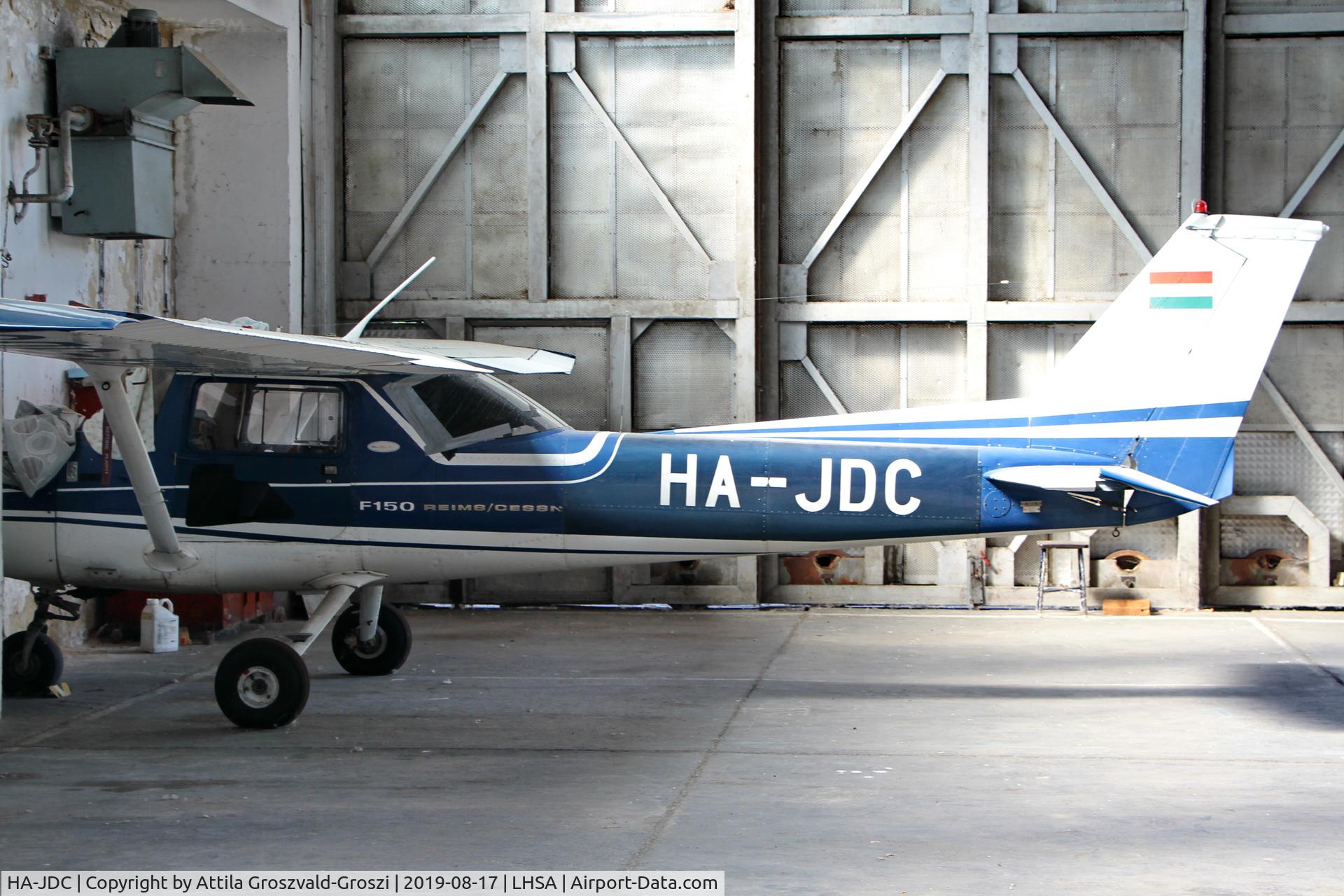 HA-JDC, 1971 Reims F150L C/N F15000728, LHSA - Szentkirályszabadja Airport, Hungary