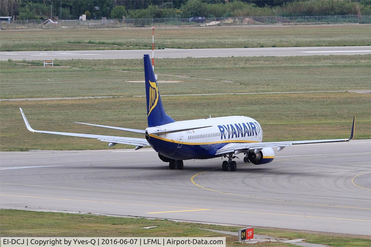 EI-DCJ, 2004 Boeing 737-8AS C/N 33564, Boeing 737-8AS, Lining up Rwy 31R, Marseille-Provence Airport (LFML-MRS)