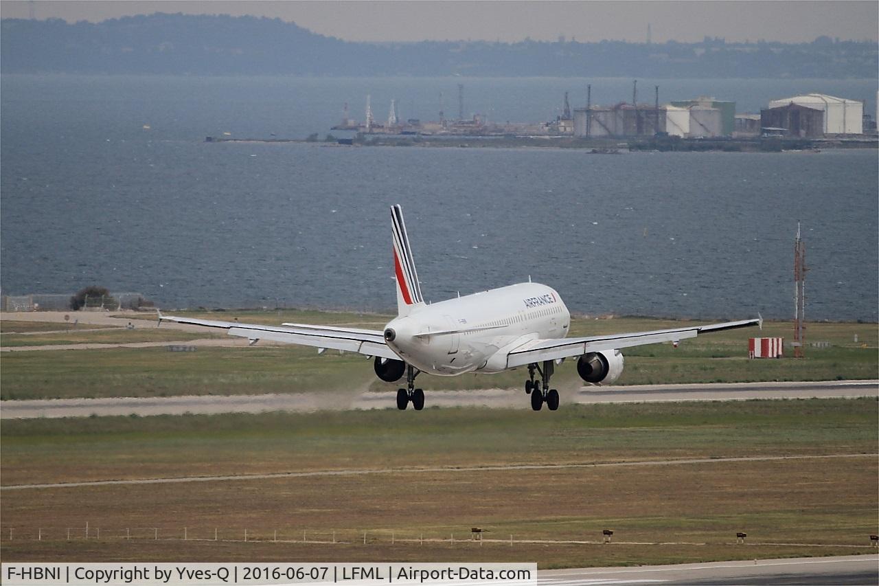 F-HBNI, 2011 Airbus A320-214 C/N 4820, Airbus A320-214, Landing rwy 31R, Marseille-Provence Airport (LFML-MRS)