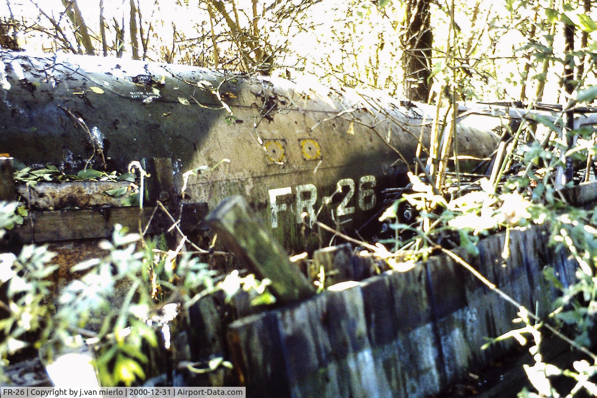 FR-26, 1951 Republic RF-84F Thunderflash C/N Not found (51-1886), Stored on private property begin '80s