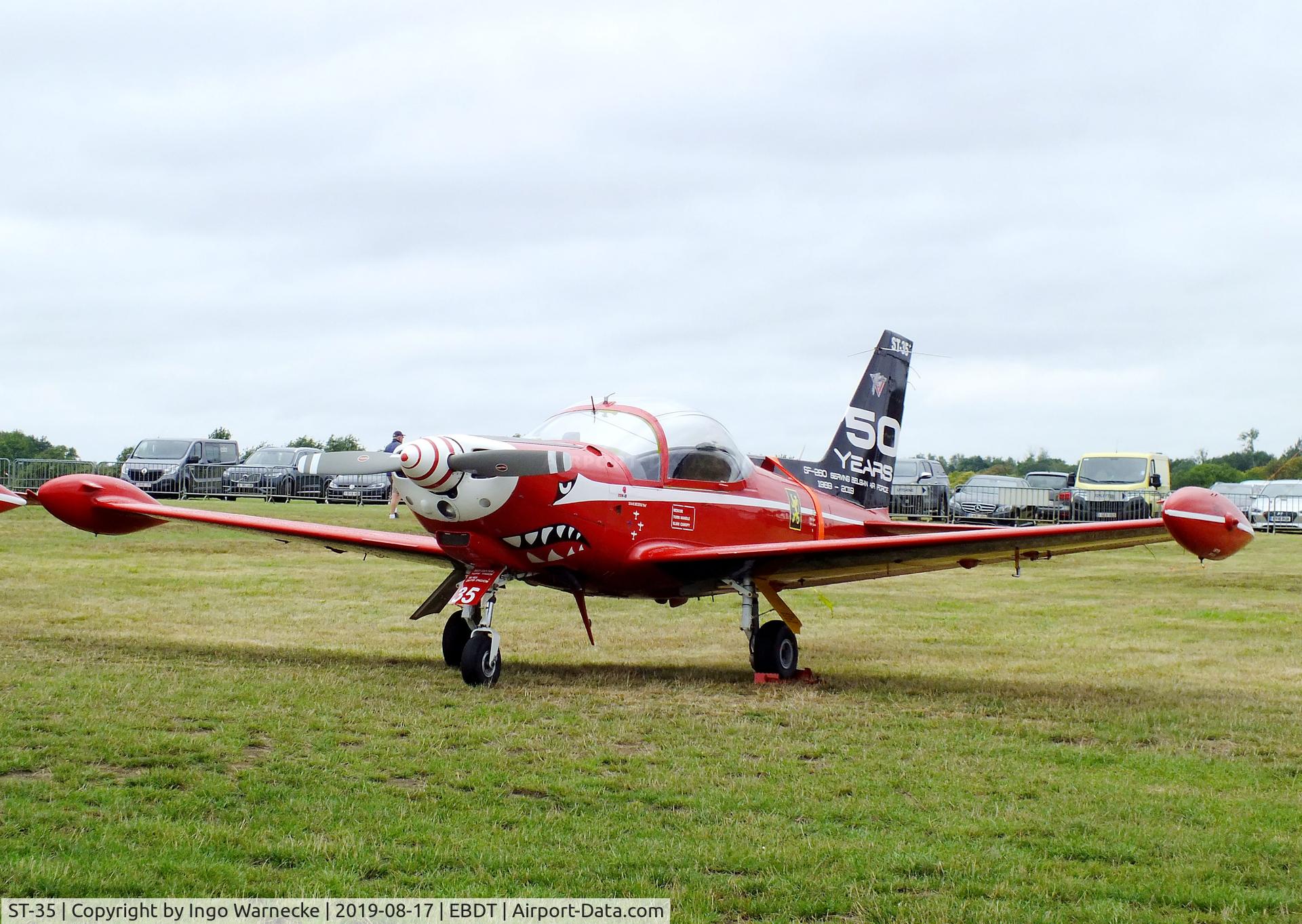 ST-35, SIAI-Marchetti SF-260M C/N 10-35, SIAI-Marchetti SF.260M of the 'Diables Rouges / Red Devils' Belgian Air Force Aerobatic Team at the 2019 Fly-in at Diest/Schaffen airfield