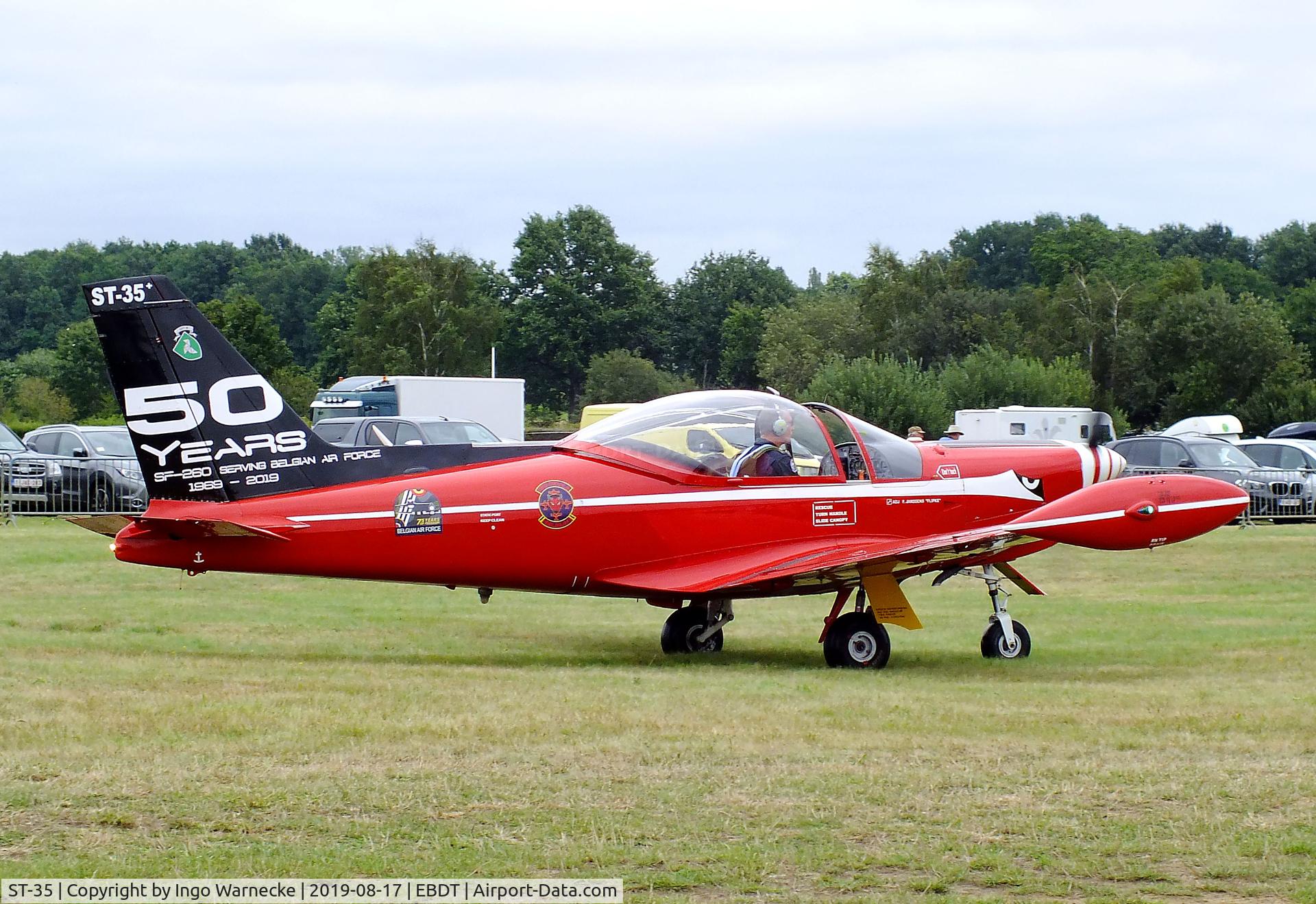 ST-35, SIAI-Marchetti SF-260M C/N 10-35, SIAI-Marchetti SF.260M of the 'Diables Rouges / Red Devils' Belgian Air Force Aerobatic Team at the 2019 Fly-in at Diest/Schaffen airfield