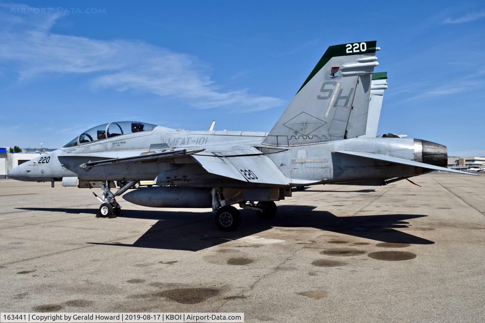 163441, 1987 McDonnell Douglas F/A-18D Hornet C/N 0644/D003, (SH-220), VMFAT-101 