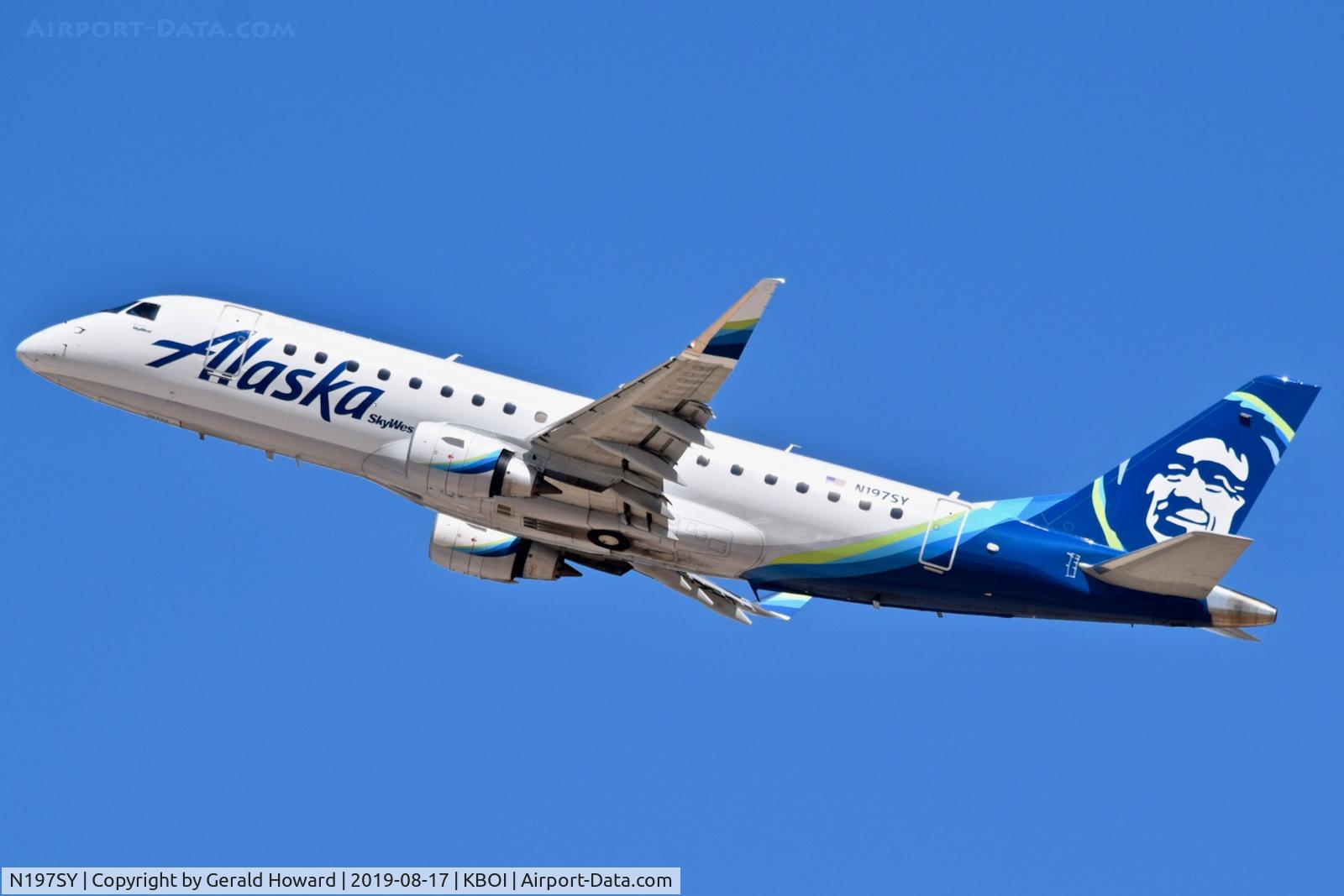 N197SY, 2018 Embraer 175LR (ERJ-170-200LR) C/N 17000709, Departing KBOI.