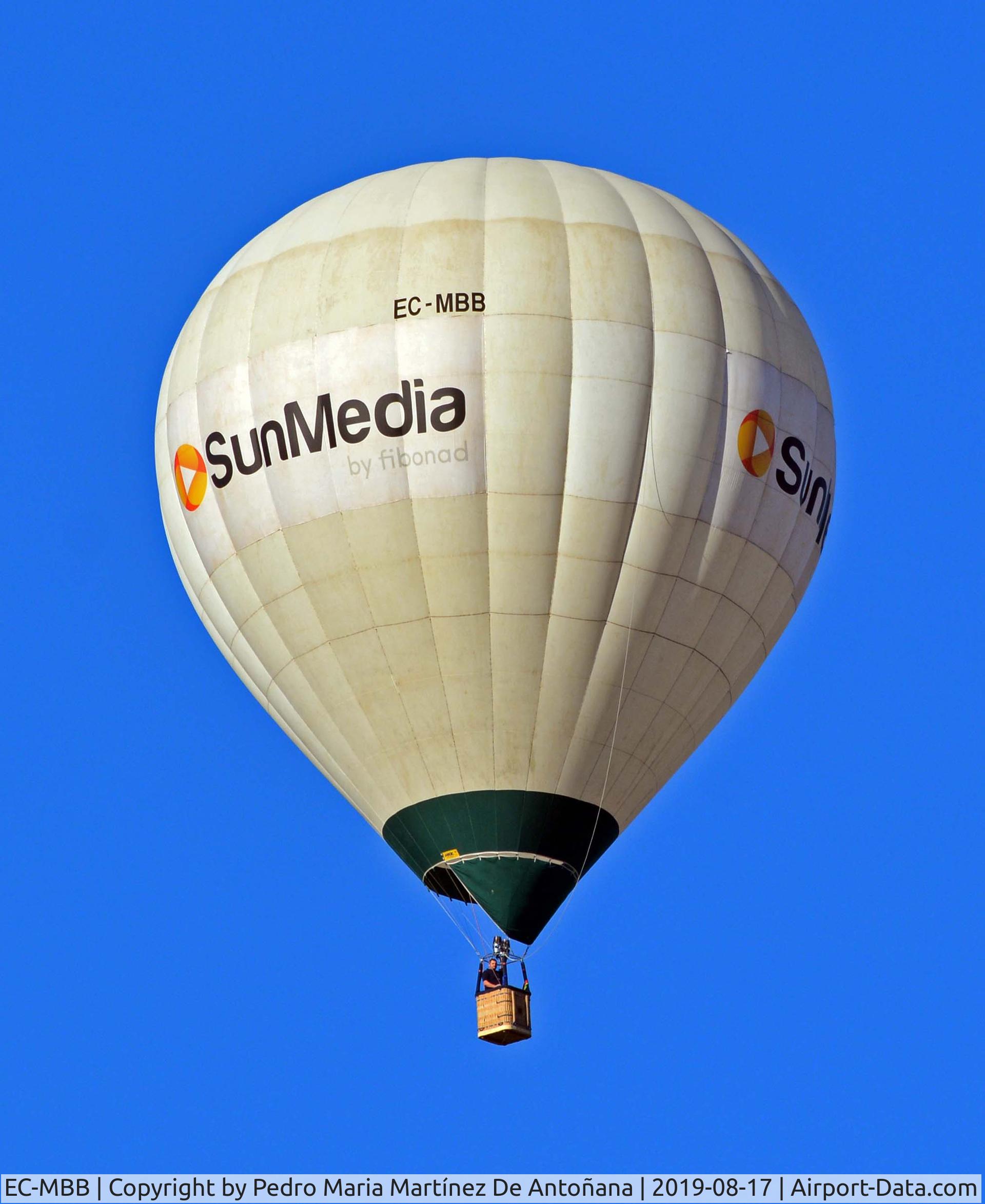 EC-MBB, 2014 UltraMagic M-77 C/N 77/378, Haro - La Rioja - España