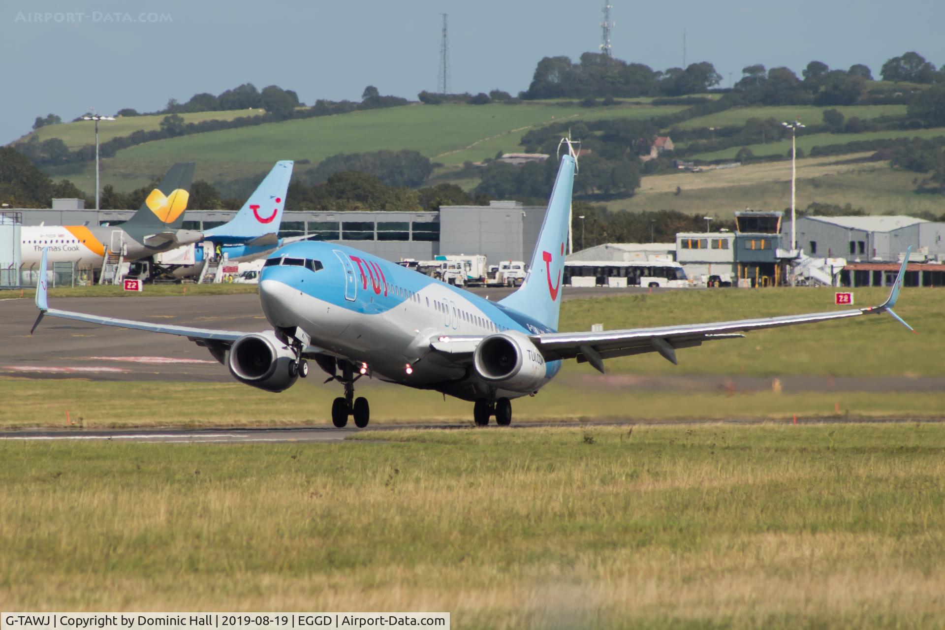 G-TAWJ, 2012 Boeing 737-8K5 C/N 38108, Departing RWY 27