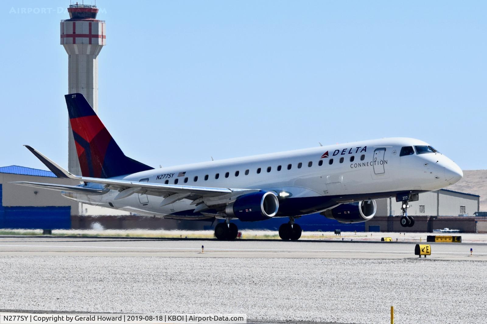 N277SY, 2018 Embraer 175LR (ERJ-170-200LR) C/N 17000741, Take off run on RWY 28R.