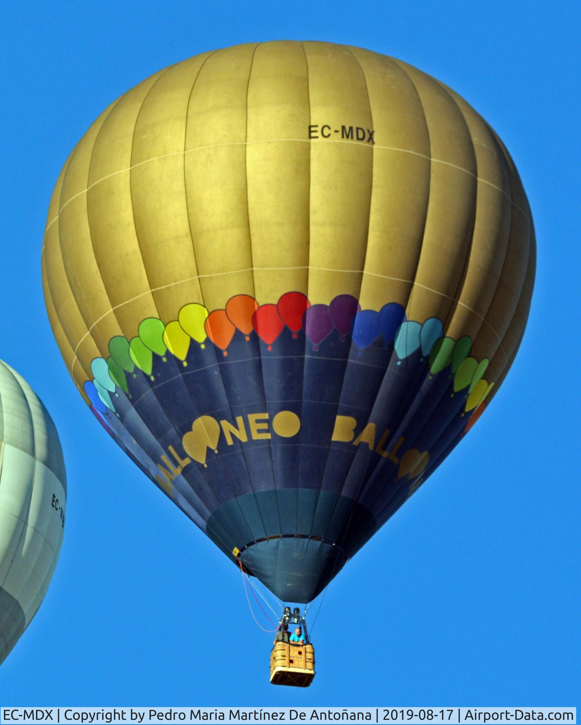 EC-MDX, 2014 UltraMagic M-77 C/N 77/382, Haro - La Rioja - España