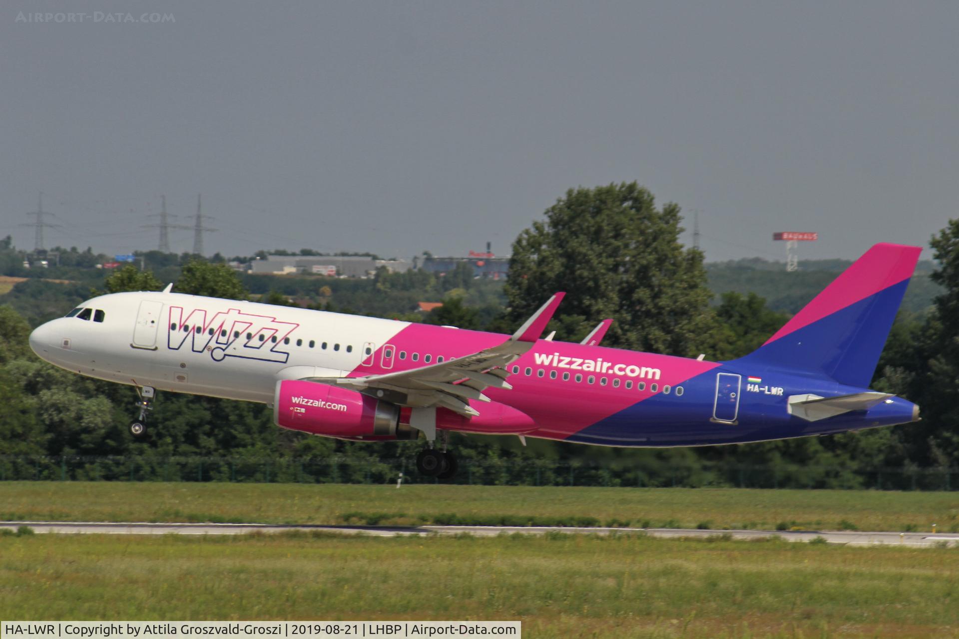 HA-LWR, 2013 Airbus A320-232 C/N 5604, LHBP/BUD - Budapest Ferihegy, Liszt Ferenc International Airport, Hungary