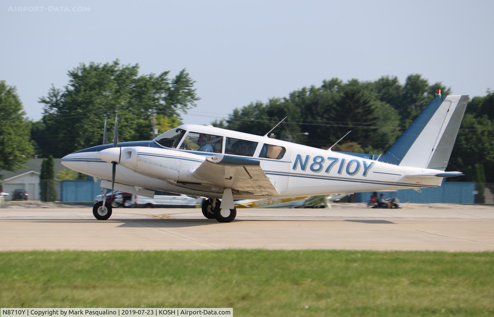 N8710Y, 1969 Piper PA-30-160 Twin Comanche Twin Comanche C/N 30-1859, Piper PA-30