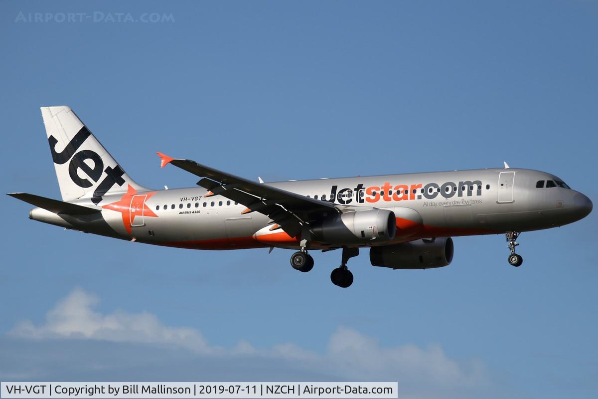 VH-VGT, 2009 Airbus A320-232 C/N 4178, JQ231