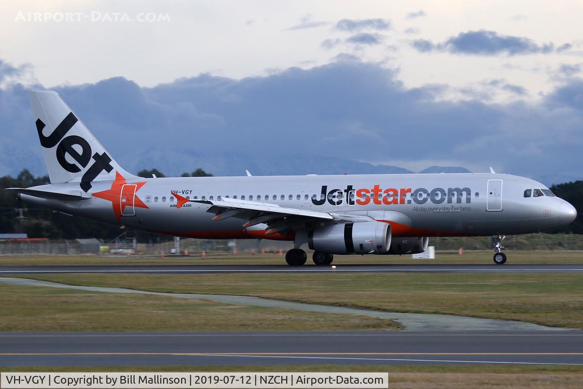 VH-VGY, 2010 Airbus A320-232 C/N 4177, JQ233