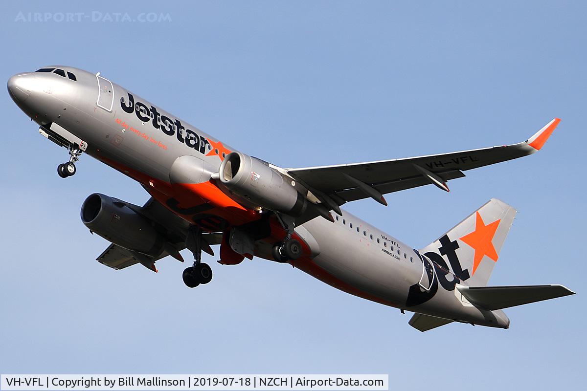 VH-VFL, 2012 Airbus A320-232 C/N 5489, off to AKL