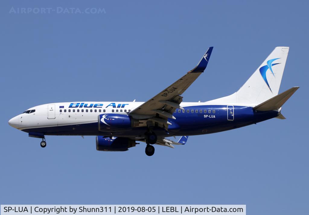 SP-LUA, 2002 Boeing 737-79P C/N 30651, Landing rwy 25R