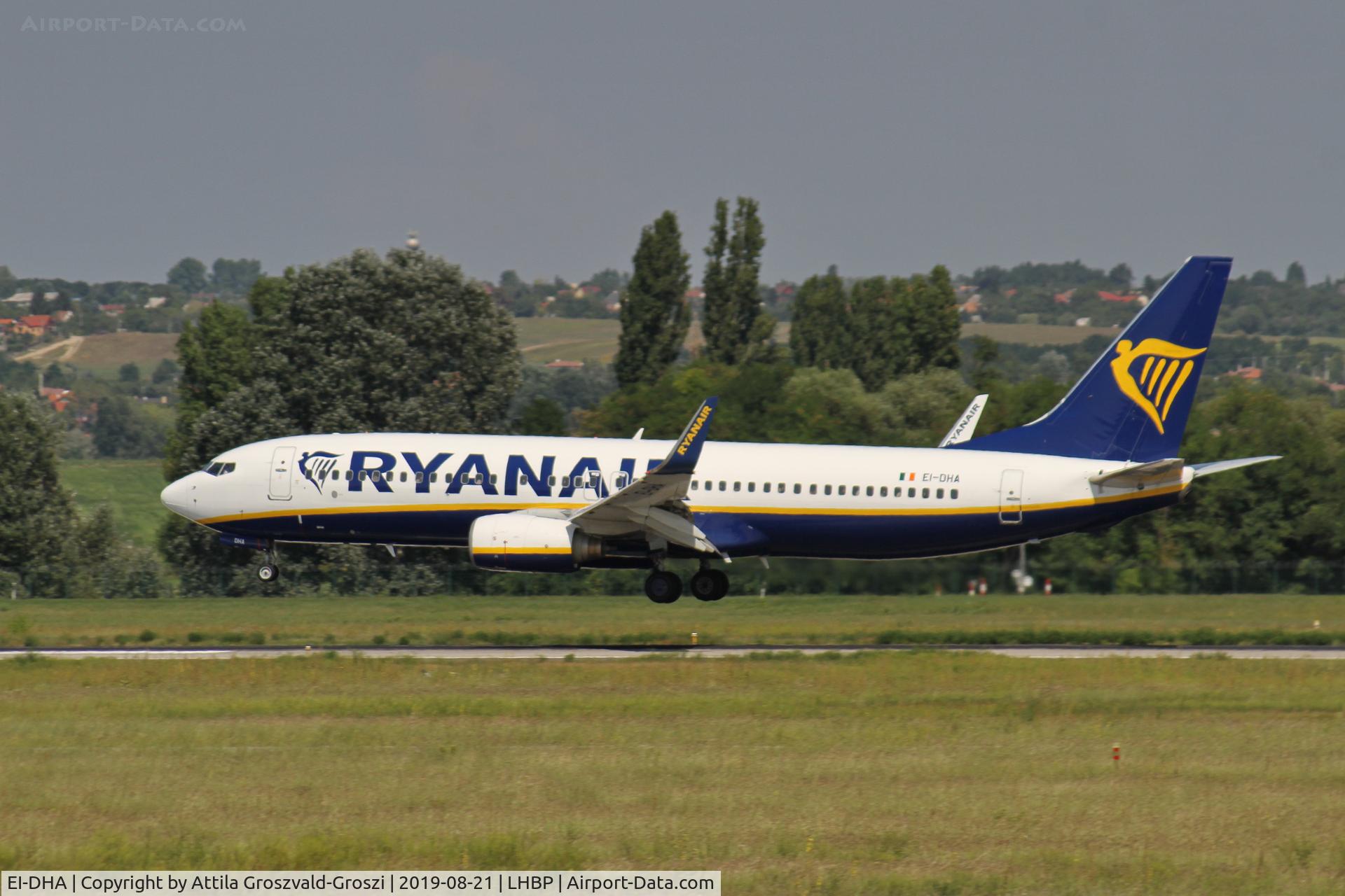 EI-DHA, 2005 Boeing 737-8AS C/N 33571, LHBP/BUD - Budapest Ferihegy, Liszt Ferenc International Airport, Hungary