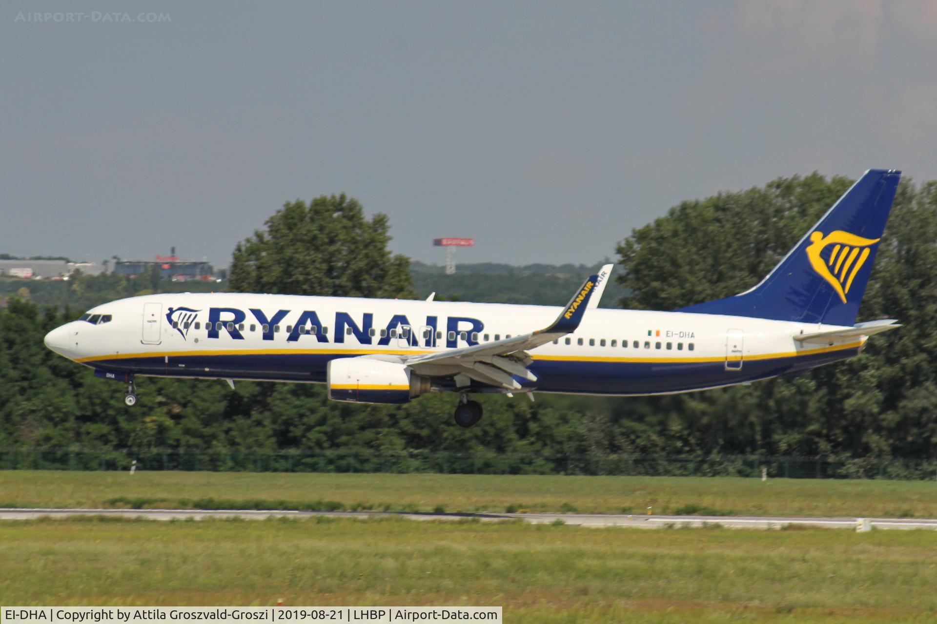 EI-DHA, 2005 Boeing 737-8AS C/N 33571, LHBP/BUD - Budapest Ferihegy, Liszt Ferenc International Airport, Hungary
