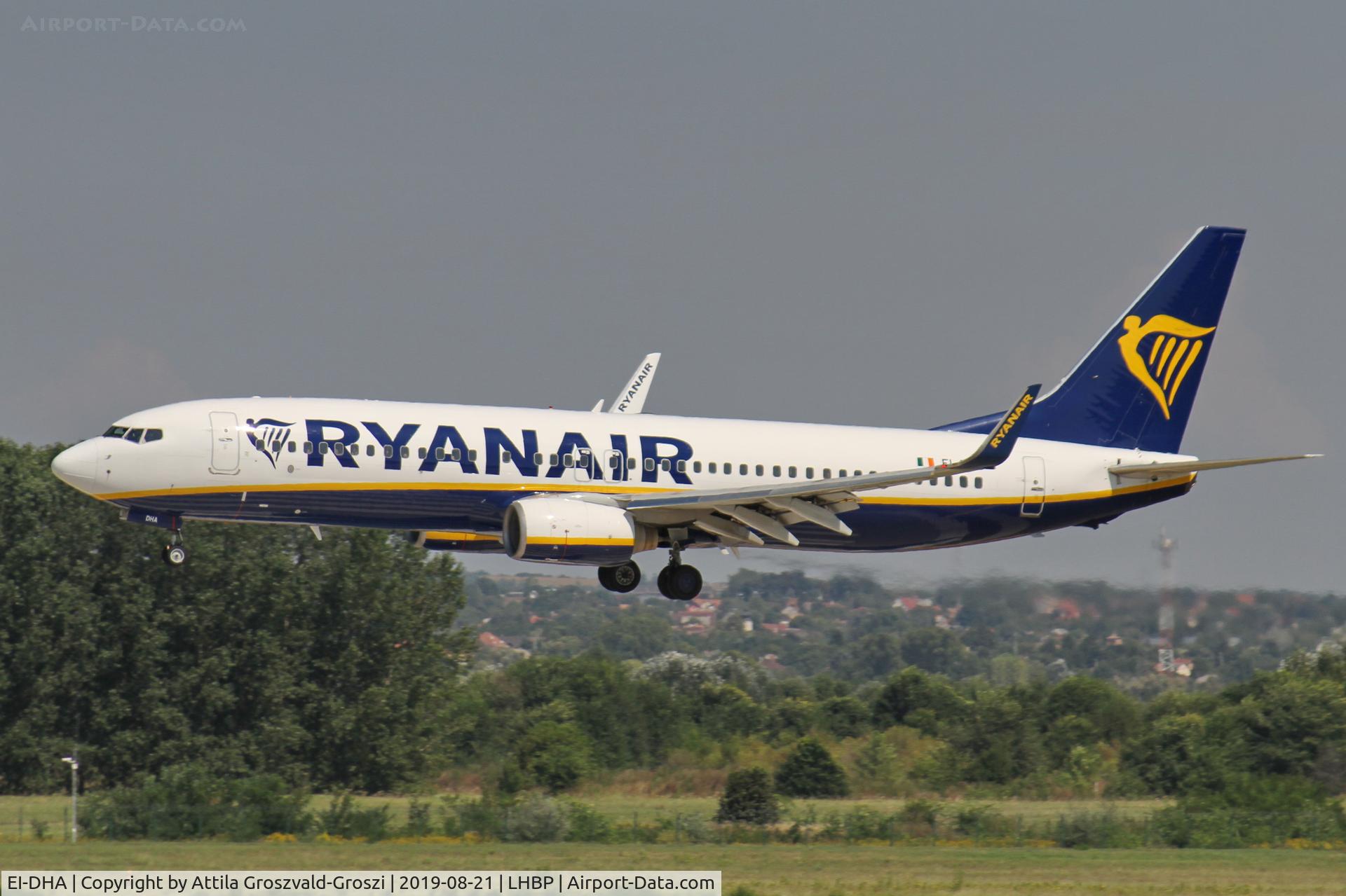 EI-DHA, 2005 Boeing 737-8AS C/N 33571, LHBP/BUD - Budapest Ferihegy, Liszt Ferenc International Airport, Hungary