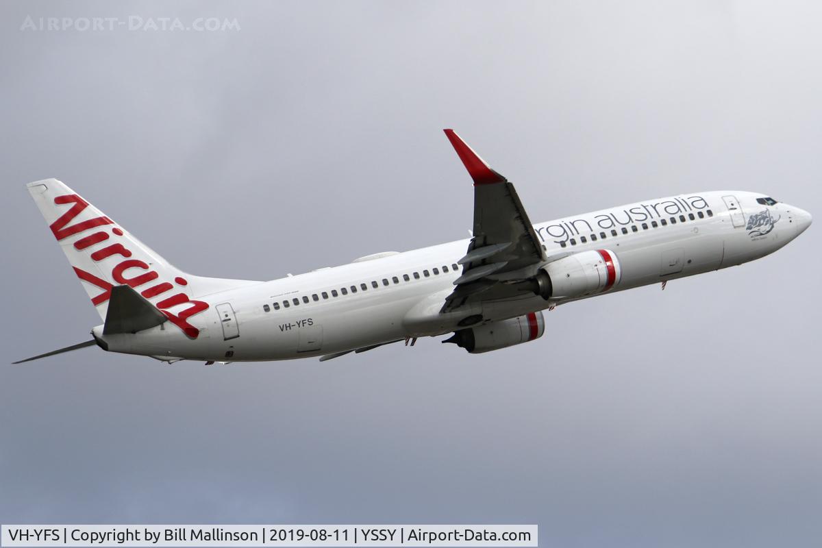 VH-YFS, 2015 Boeing 737-8FE C/N 41027, off from 3-4L